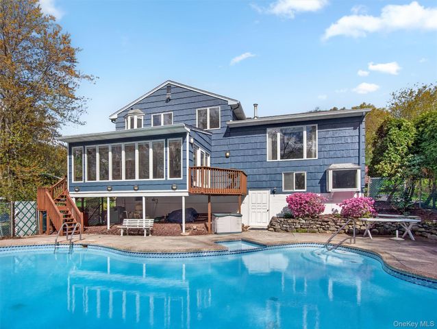 132 Waters Edge, Congers, NY 10920
