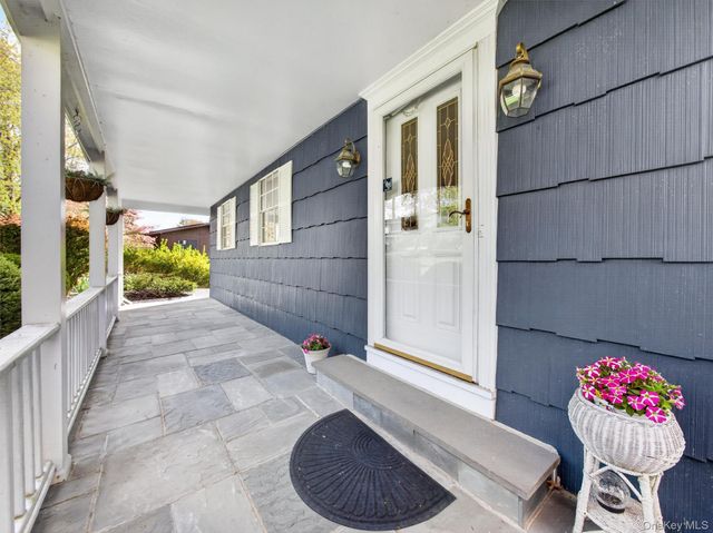 132 Waters Edge, Congers, NY 10920