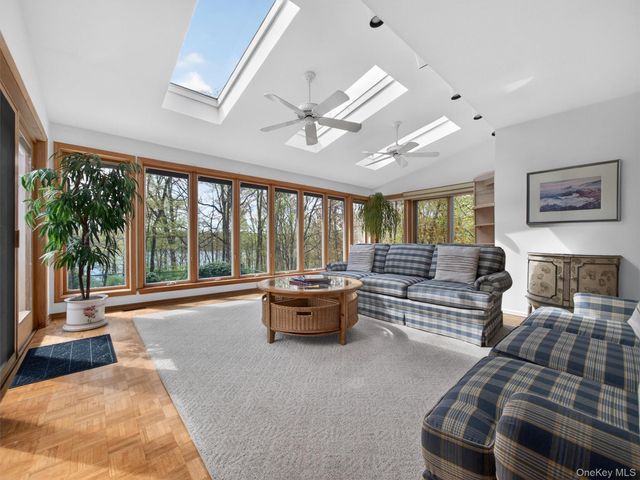132 Waters Edge, Congers, NY 10920