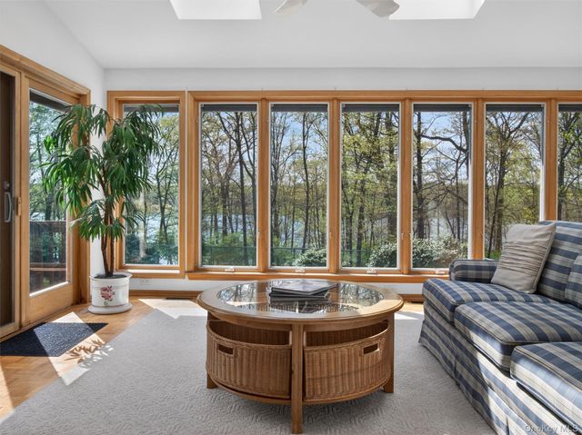 132 Waters Edge, Congers, NY 10920