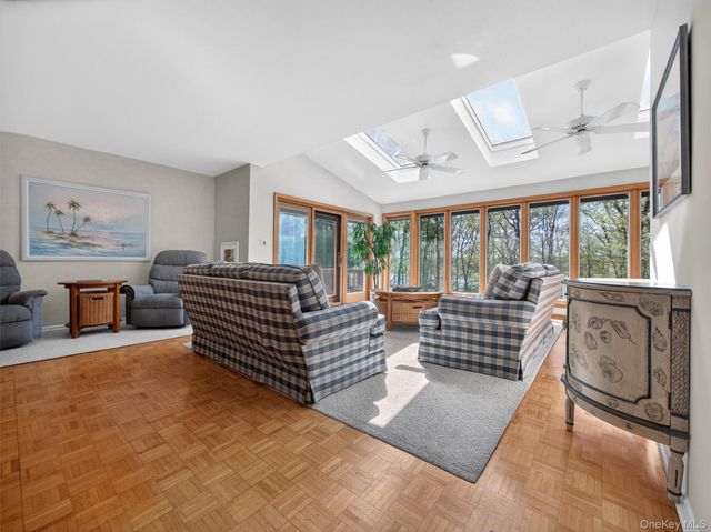 132 Waters Edge, Congers, NY 10920