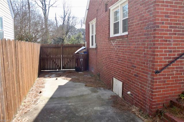 1714 Seaboard AVE, Chesapeake, VA 23324