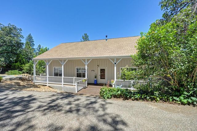 20810 Indian Dr, Colfax, CA 95713
