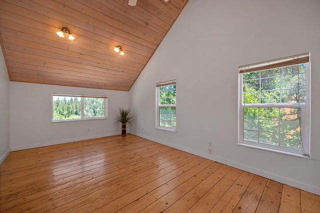 20810 Indian Dr, Colfax, CA 95713