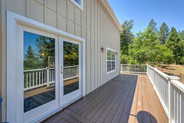 20810 Indian Dr, Colfax, CA 95713