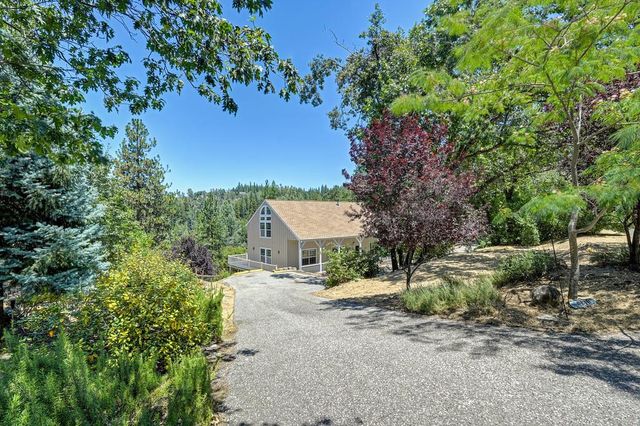 20810 Indian Dr, Colfax, CA 95713