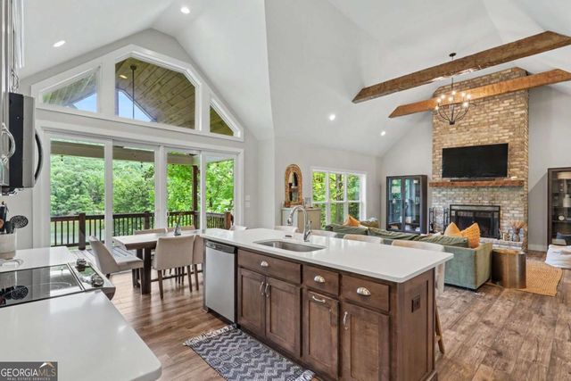 1220 Dogwood Trail, Hiawassee, GA 30546