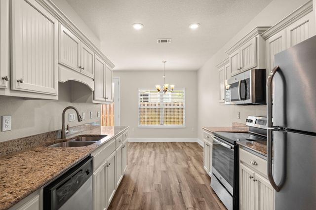 120 Brandywine Road, Freeport, FL 32439