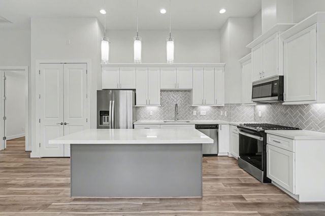 2504 W Tidwell Road B, Houston, TX 77091