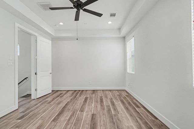 2504 W Tidwell Road B, Houston, TX 77091