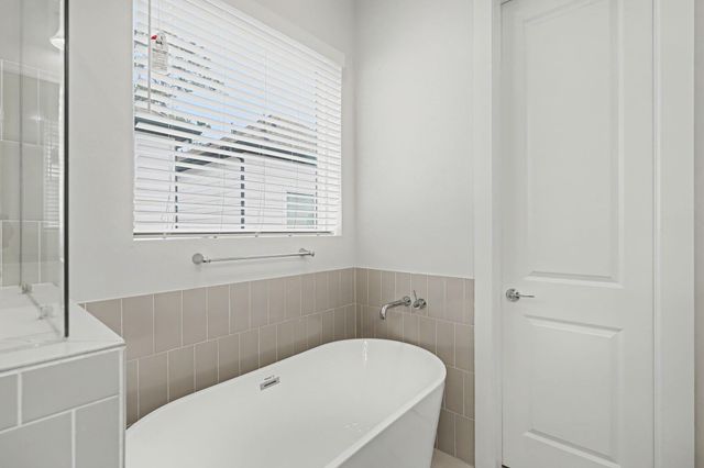 2504 W Tidwell Road B, Houston, TX 77091
