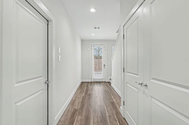 2504 W Tidwell Road B, Houston, TX 77091