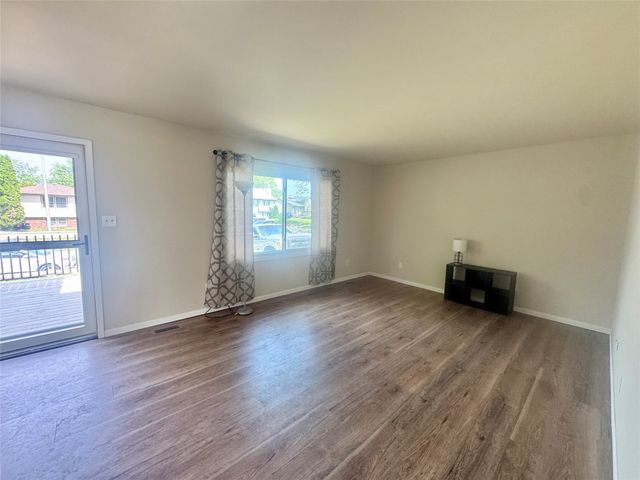 3240 SE 20th Street, Des Moines, IA 50320