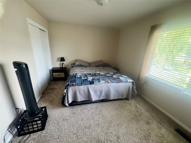 3240 SE 20th Street, Des Moines, IA 50320