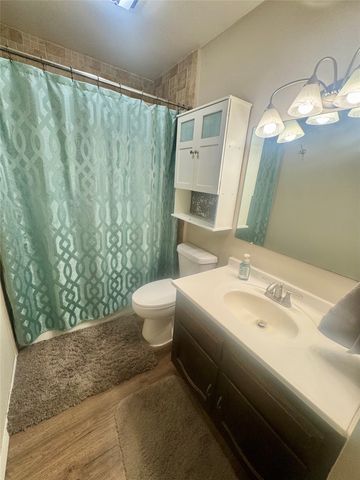 3240 SE 20th Street, Des Moines, IA 50320