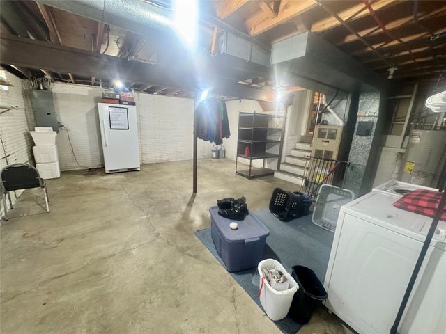 3240 SE 20th Street, Des Moines, IA 50320