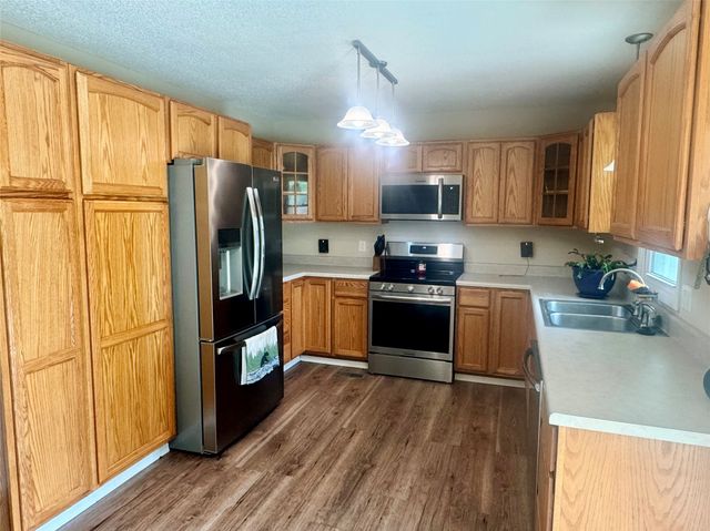 3240 SE 20th Street, Des Moines, IA 50320