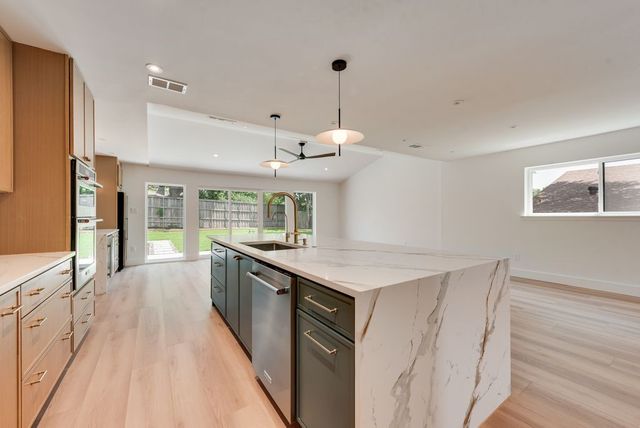2418 Grandview Drive, Richardson, TX 75080