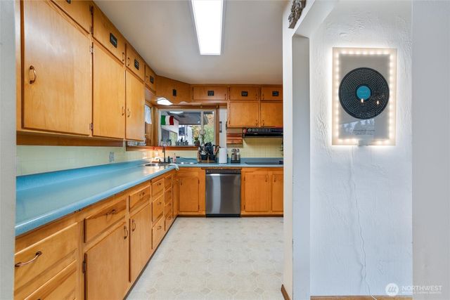 940 Grant Avenue, Port Orchard, WA 98366