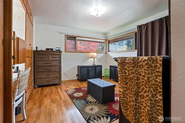 940 Grant Avenue, Port Orchard, WA 98366