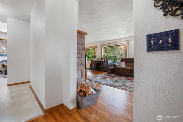 940 Grant Avenue, Port Orchard, WA 98366