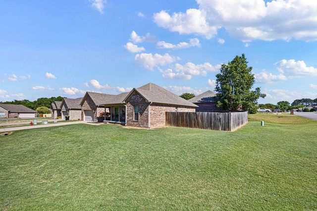 20 Joshua Circle, Conway, AR 72032