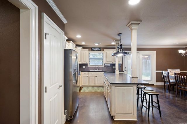 20 Joshua Circle, Conway, AR 72032