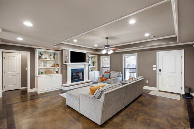 20 Joshua Circle, Conway, AR 72032