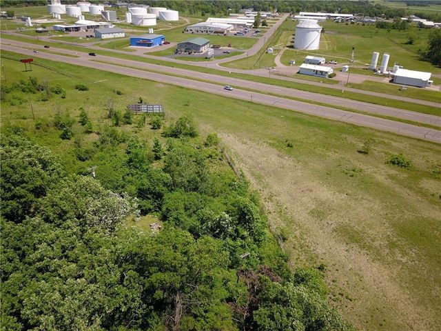 3893 Joles Parkway, Chippewa Falls, WI 54729