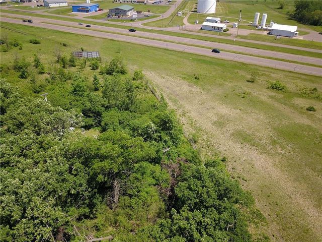 3893 Joles Parkway, Chippewa Falls, WI 54729