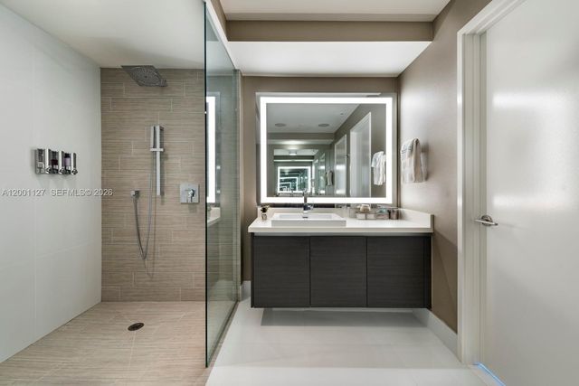 300 Sunny Isles Blvd 4-1702, Sunny Isles Beach, FL 33160