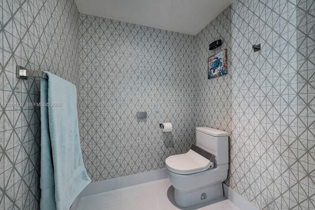 300 Sunny Isles Blvd 4-1702, Sunny Isles Beach, FL 33160