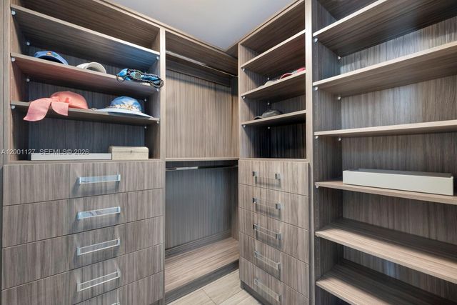 300 Sunny Isles Blvd 4-1702, Sunny Isles Beach, FL 33160