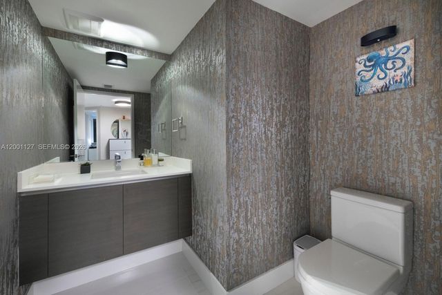 300 Sunny Isles Blvd 4-1702, Sunny Isles Beach, FL 33160