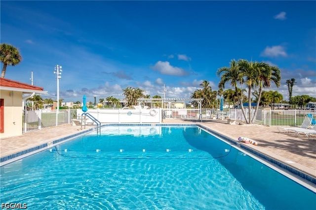 7144 Ladyfish DR, St James City, FL 33956