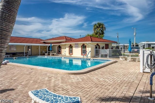 7144 Ladyfish DR, St James City, FL 33956