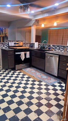 707 Buford Boulevard, Fredericktown, MO 63645