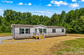 1080 E Memorial Highway, Harmony, NC 28634