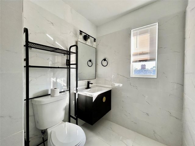 5521 GULFPORT BOULEVARD S D, Gulfport, FL 33707