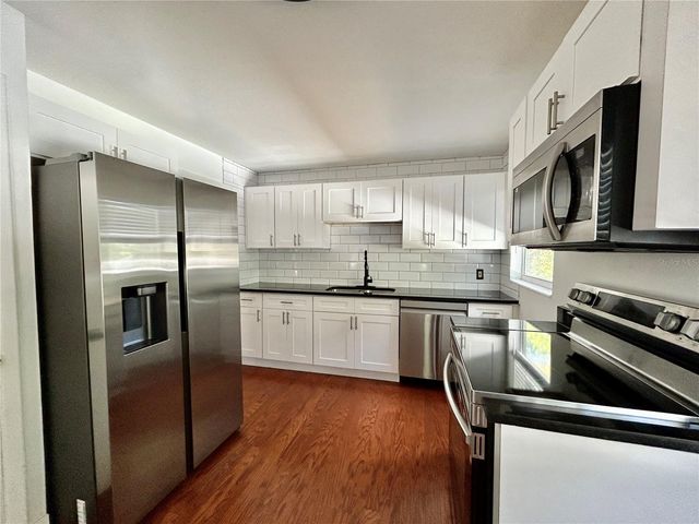 5521 GULFPORT BOULEVARD S D, Gulfport, FL 33707