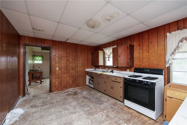 2595 Arkansas St, Ingleside, TX 78362