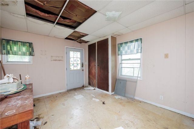 2595 Arkansas St, Ingleside, TX 78362