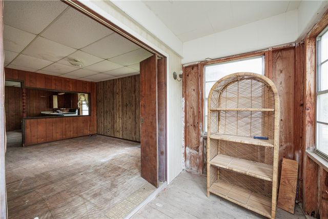 2595 Arkansas St, Ingleside, TX 78362