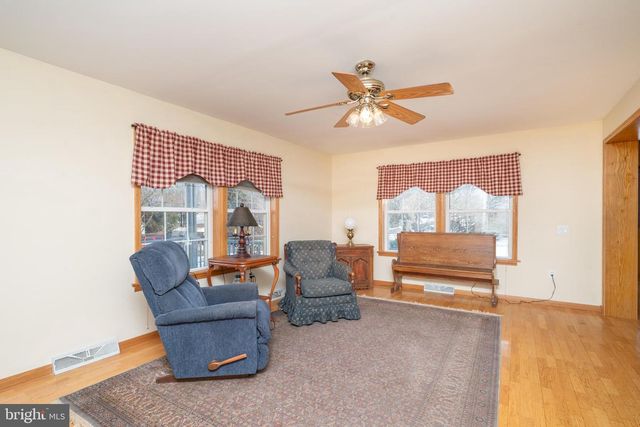 655 S 4TH AVE, Royersford, PA 19468