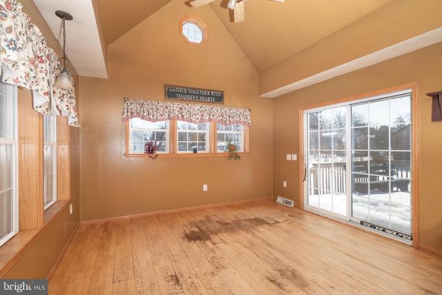 655 S 4TH AVE, Royersford, PA 19468