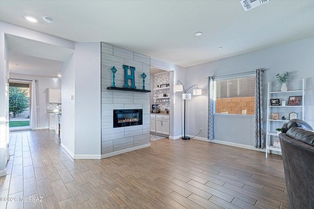9728 N Ruschia Avenue, Marana, AZ 85653