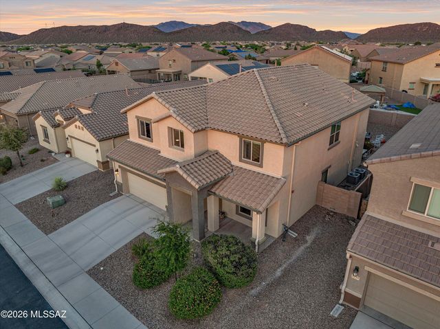 9728 N Ruschia Avenue, Marana, AZ 85653