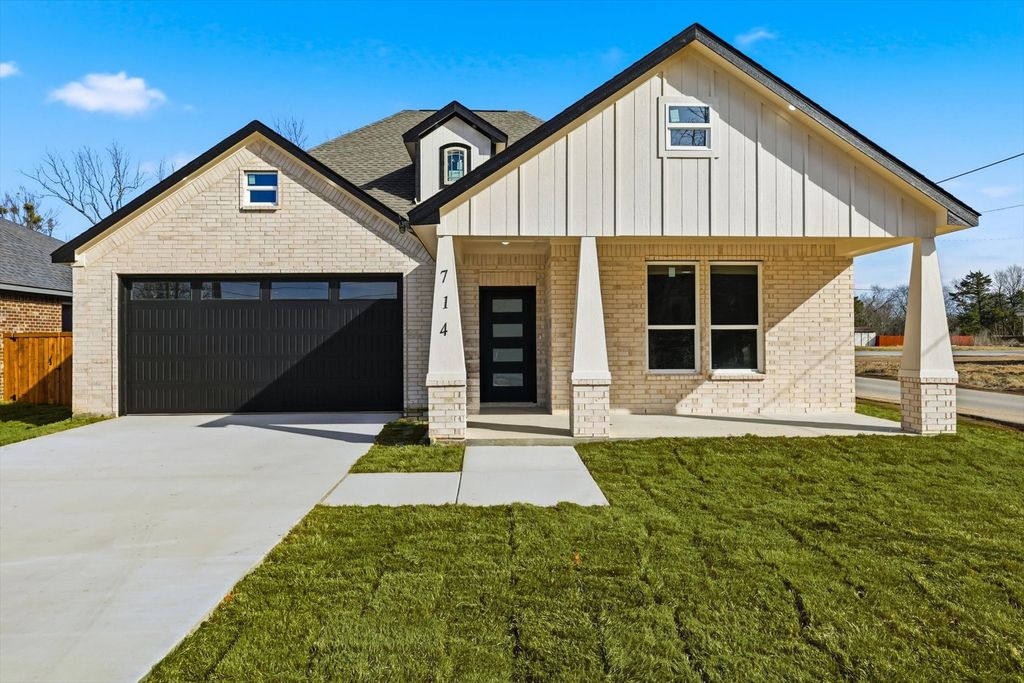 714 Bethlehem Street, Terrell, TX 75160