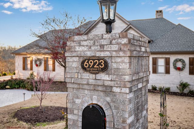 6923 Spyglass Court, Chattanooga, TN 37416