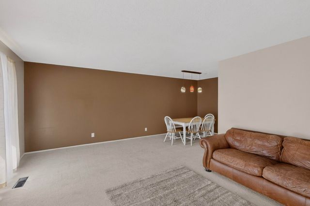 3511 Oakmount Drive SE, Rio Rancho, NM 87124